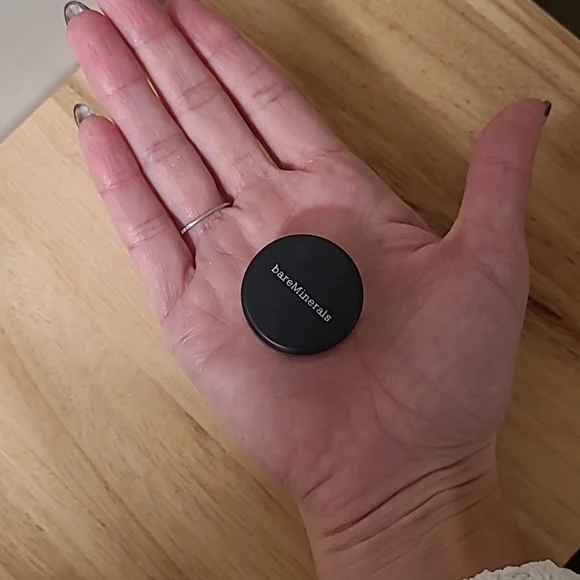 Bare Minerals Queen Phillis Eyeshadow Shimmer - Picture 5 of 5